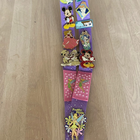 Authentic WDW Tinker Bell Lanyard With 15 Trading Pins 2002-08 & Cinderella Clip - Picture 5 of 10